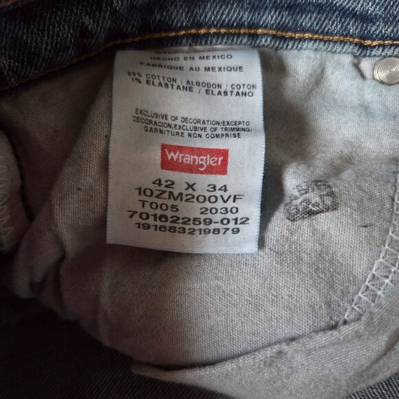 Wrangler Authentics Jeans Men's 42x34 Cotton Denim Stretch Straight Leg New NWT - Picture 7 of 8